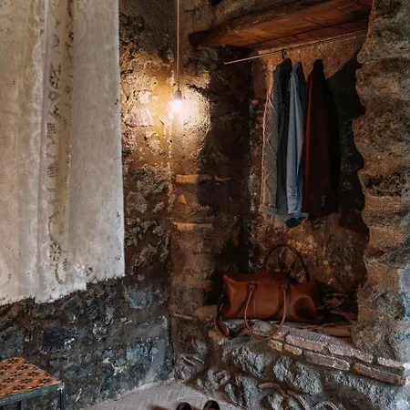 Tenuta Di Fessina 3*